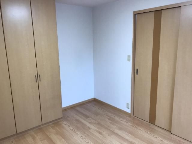 ベッドルーム