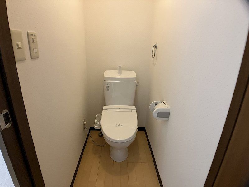 近くのスーパーセンタートライアル 浜田店まで584m（徒歩8分）