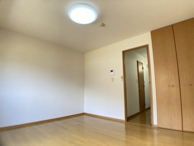 ベッドルーム