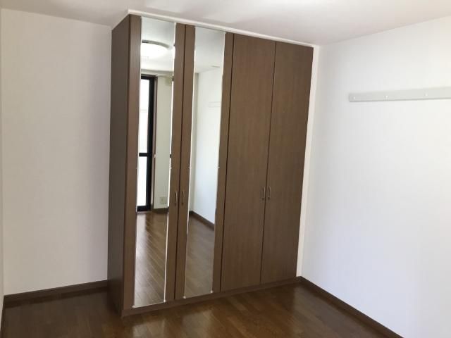 ベッドルーム