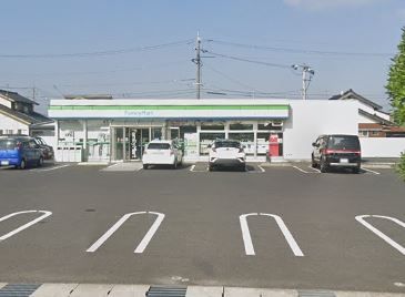近くのファミリーマート 斐川インター店まで381m（徒歩5分）