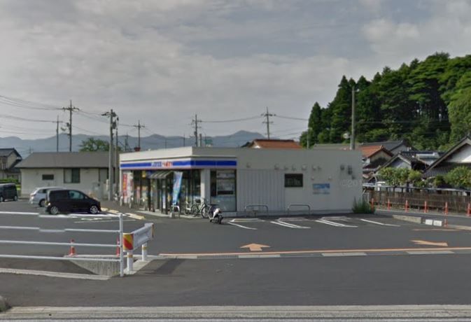 近くのローソン ローソン・ポプラ出雲医大南町店まで242m（徒歩4分）