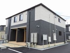 ヴィラ・トレ・ラーモ Aの外観画像