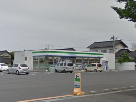近くのファミリーマート 出雲南本町店まで785m（徒歩10分）