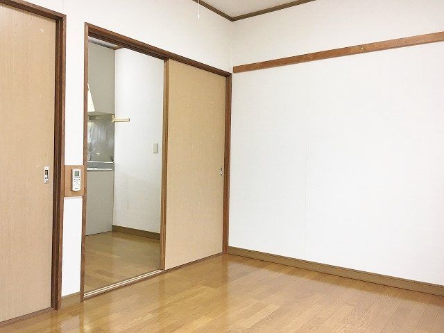 ベッドルーム