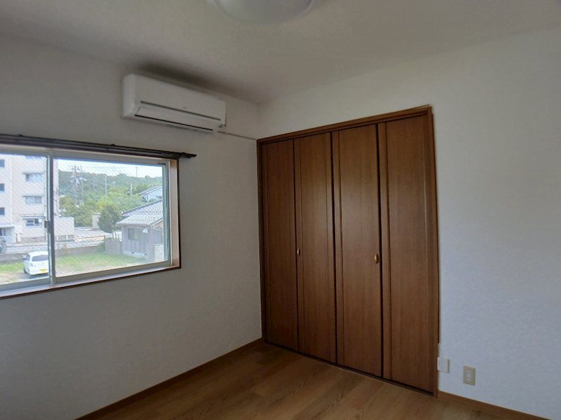 ベッドルーム