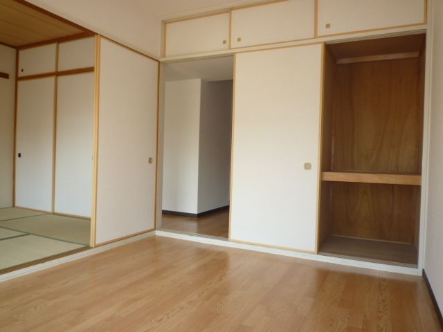ベッドルーム