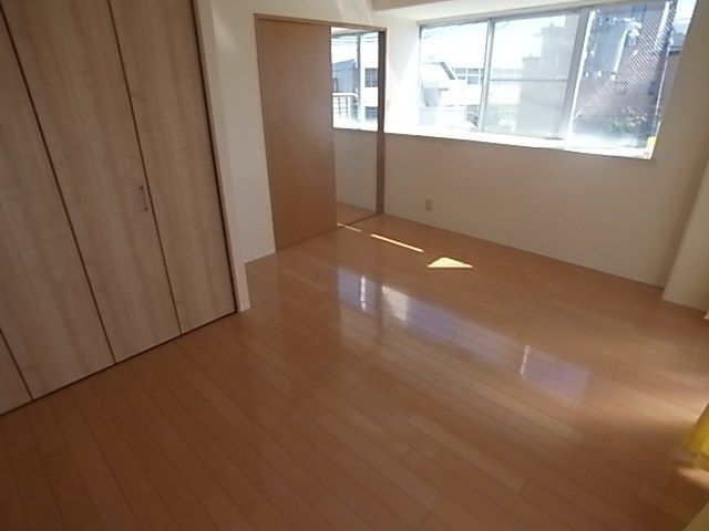 ベッドルーム