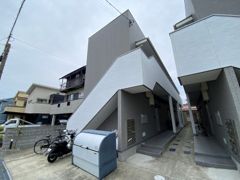 ACROSSの外観画像