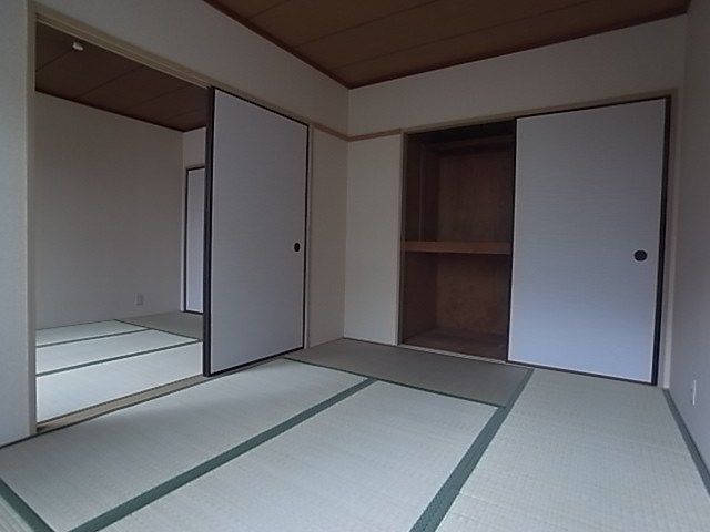 ベッドルーム