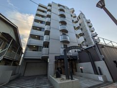 ジョイフル出屋敷の外観画像