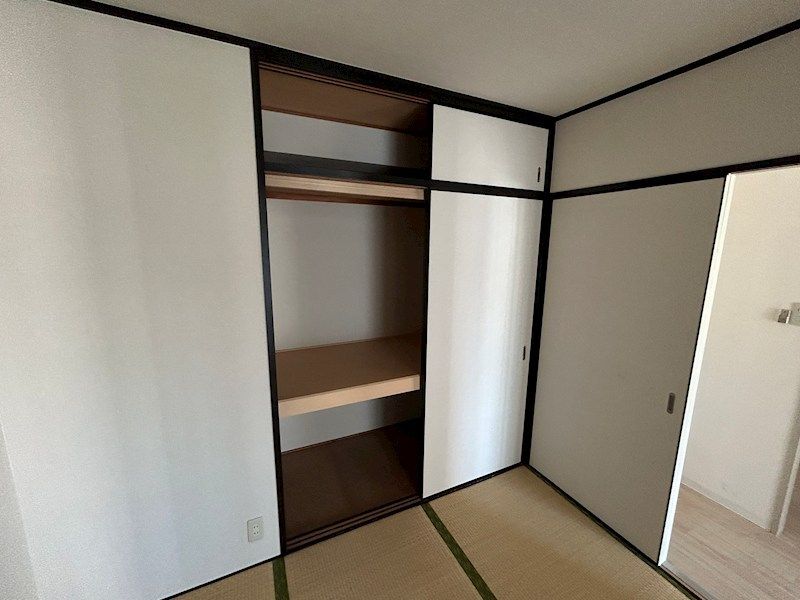 ベッドルーム