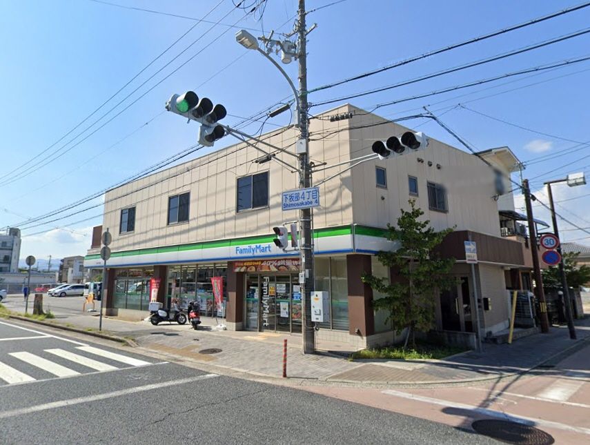 近くのファミリーマート 尼崎下坂部店まで109m（徒歩2分）