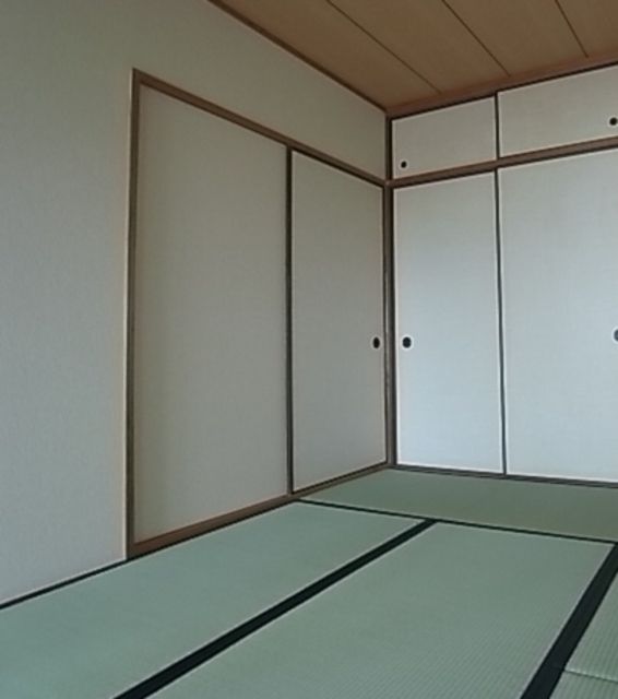 ベッドルーム