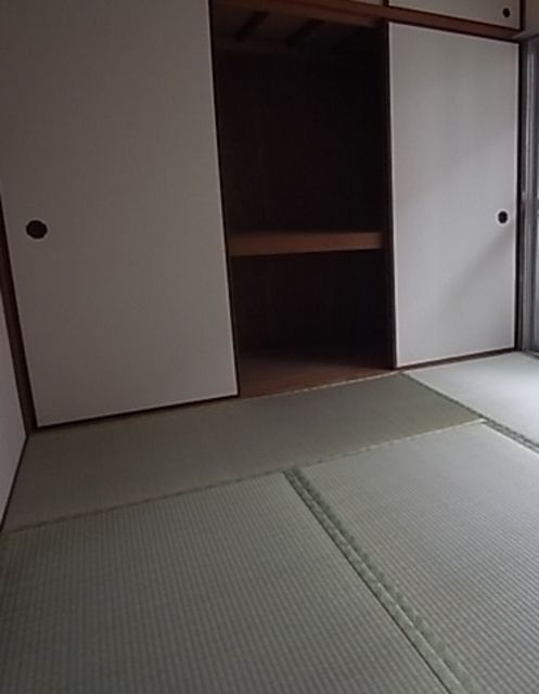 ベッドルーム