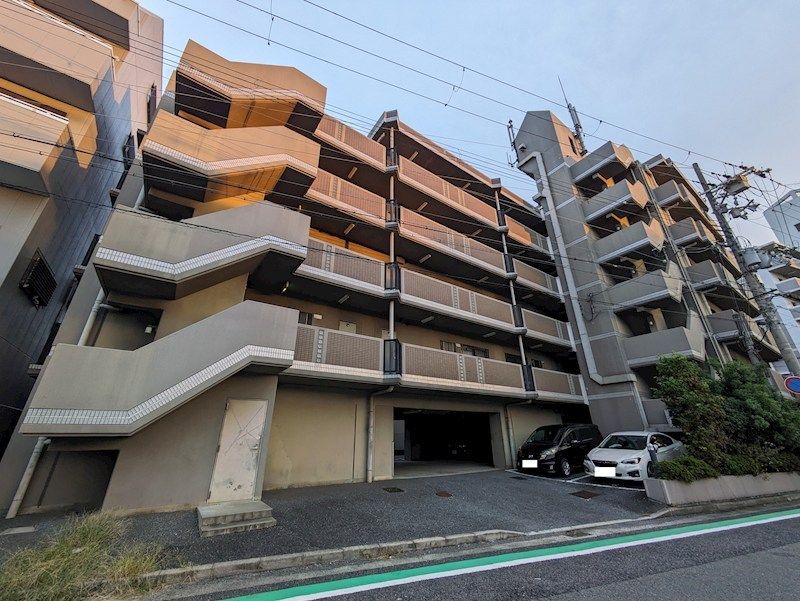 リズロン尼崎の外観画像