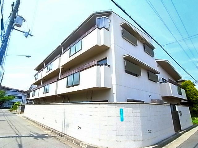 シャンボール塚口の外観画像