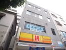 前西ビルの外観