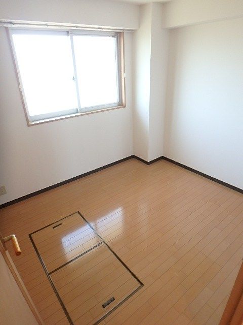 ベッドルーム