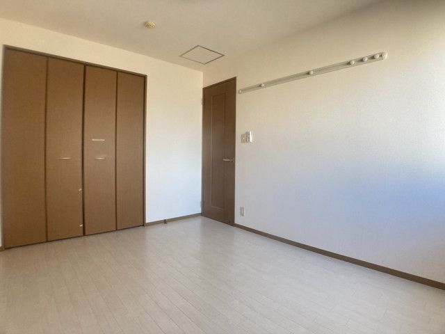 ベッドルーム