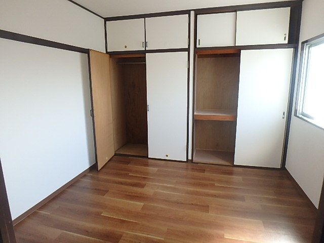 ベッドルーム