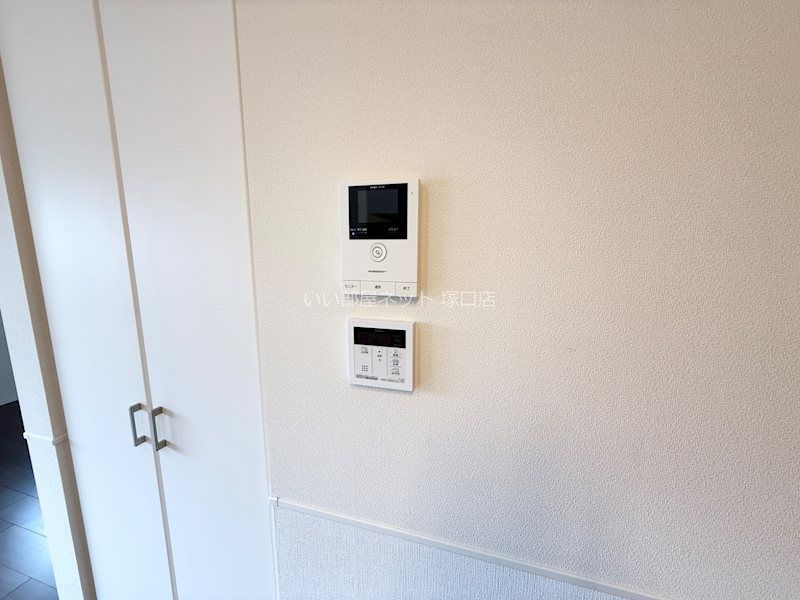 近くのローソン 伊丹荒牧南二丁目店まで446m（徒歩6分）