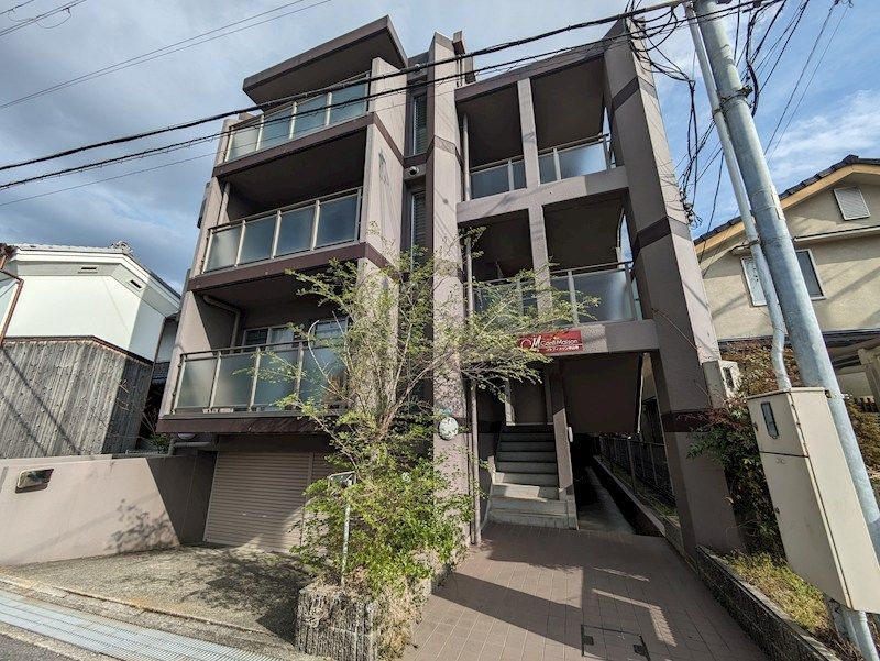 コンフィメゾン中山寺の外観画像