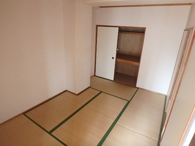 ベッドルーム