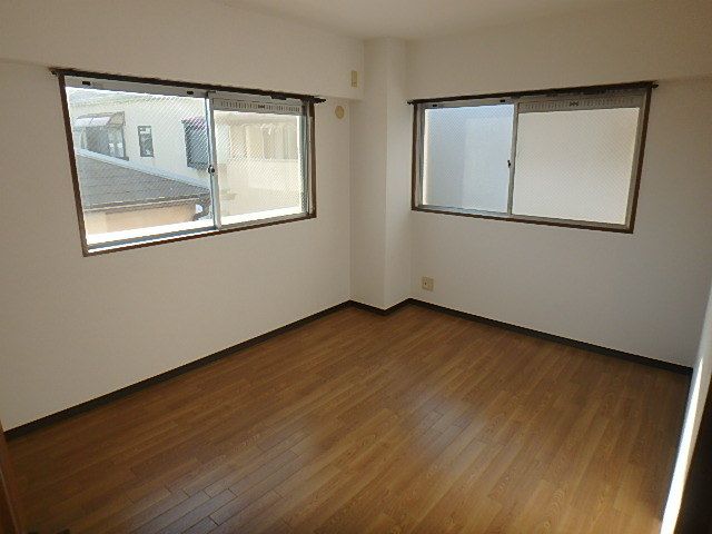 ベッドルーム