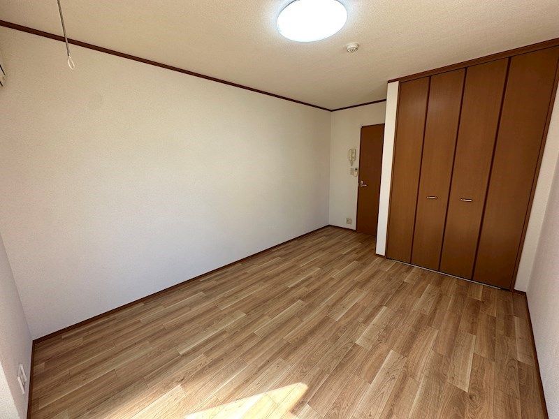 ベッドルーム