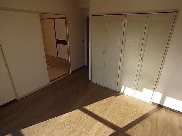 ベッドルーム