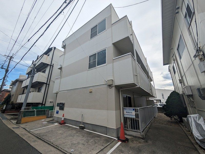 ルナ・ピエーナ4の外観画像