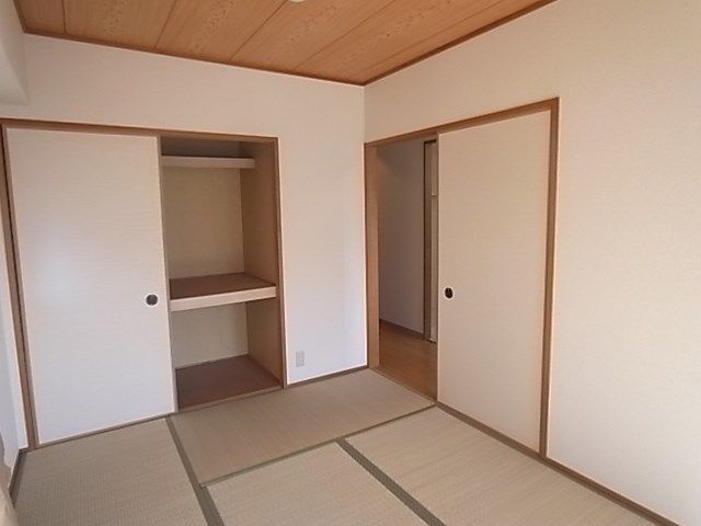 ベッドルーム