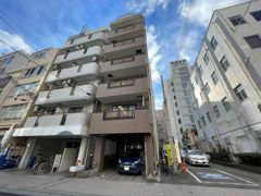 プレコートオカダの外観画像