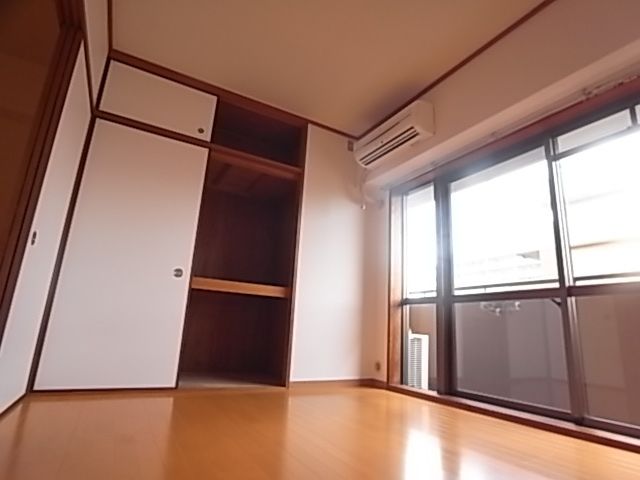 ベッドルーム