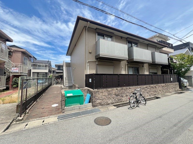 ルカ・イエーム IVの外観画像