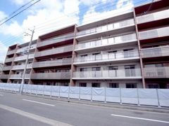 甲子園三番町ハイツの外観画像