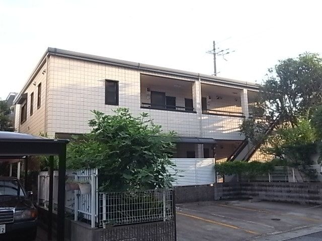 メゾン小百合園の外観画像