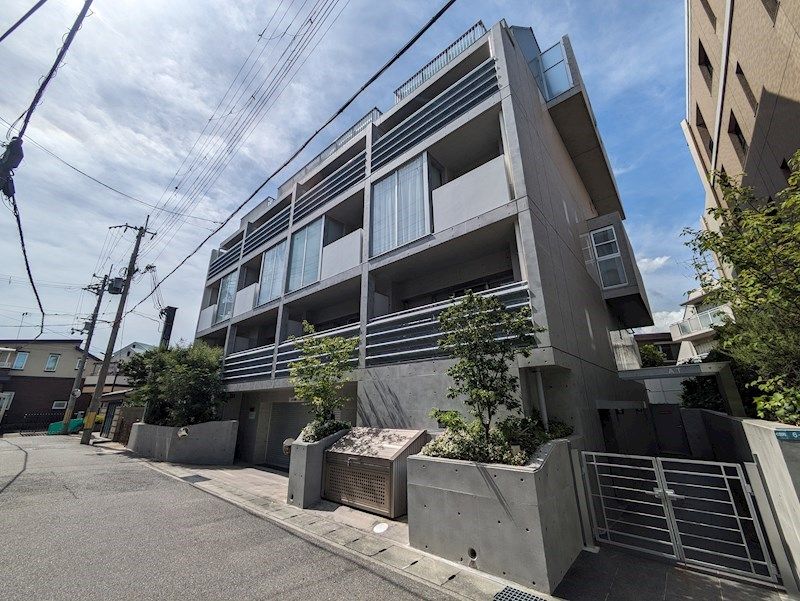 夙川フラットの外観画像