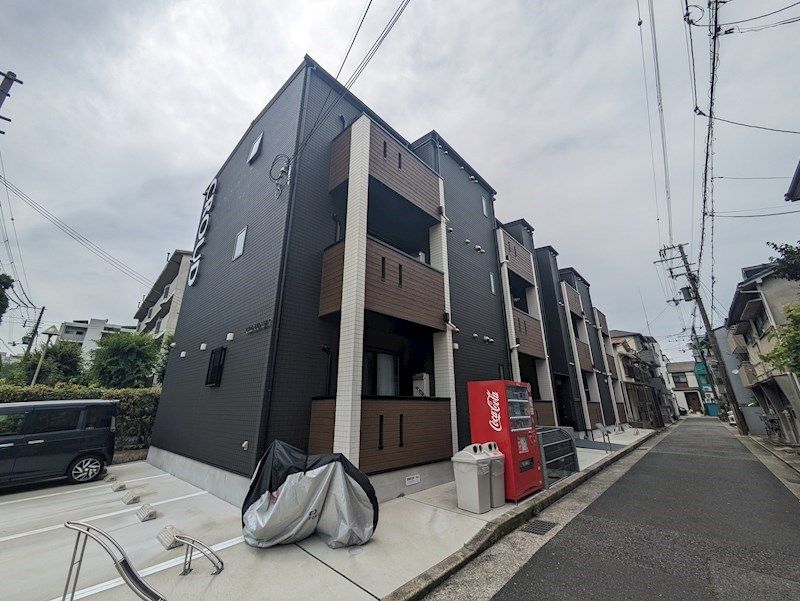 CROUD西川の外観画像