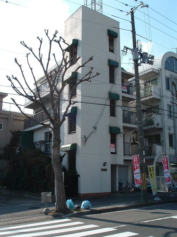 小泉マンションの外観画像