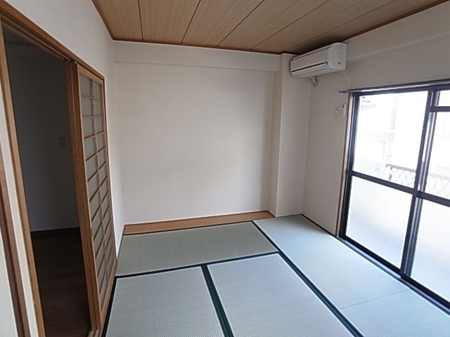 ベッドルーム