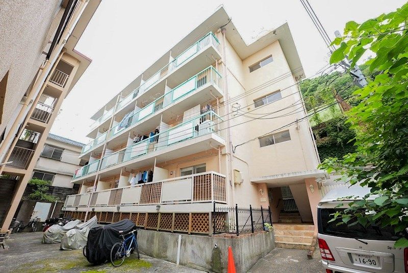 マンションカザミドリの外観画像