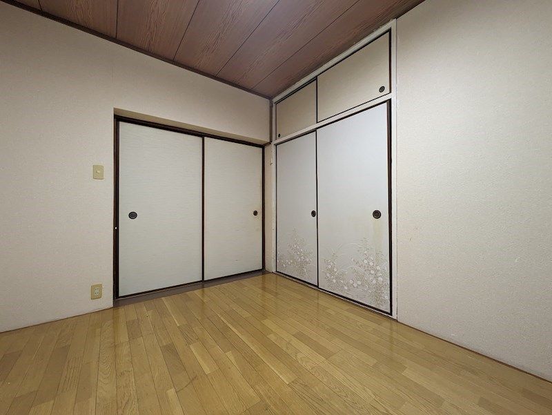 ベッドルーム