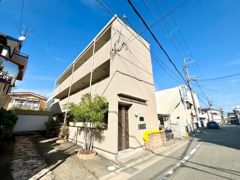 アンプルールフェール メルカート・デリ・アパルタメンティ2の外観画像