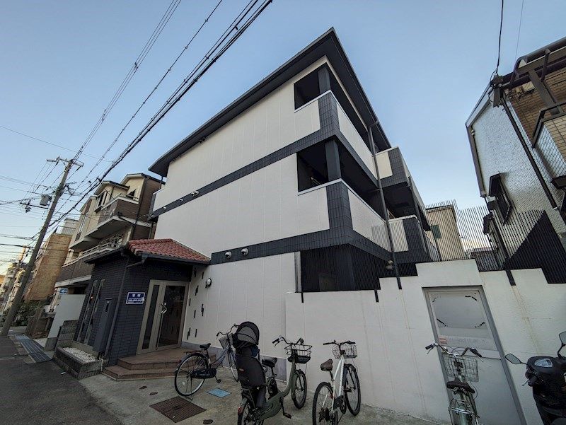フェアリーテール出屋敷の外観画像