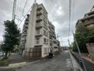ドルフ西岡本の外観