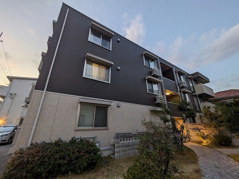 カーサピエトラリザイアの外観画像