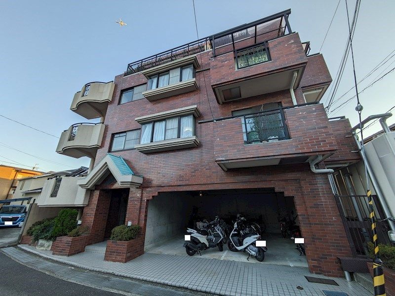 サンプリンス伊丹の外観画像