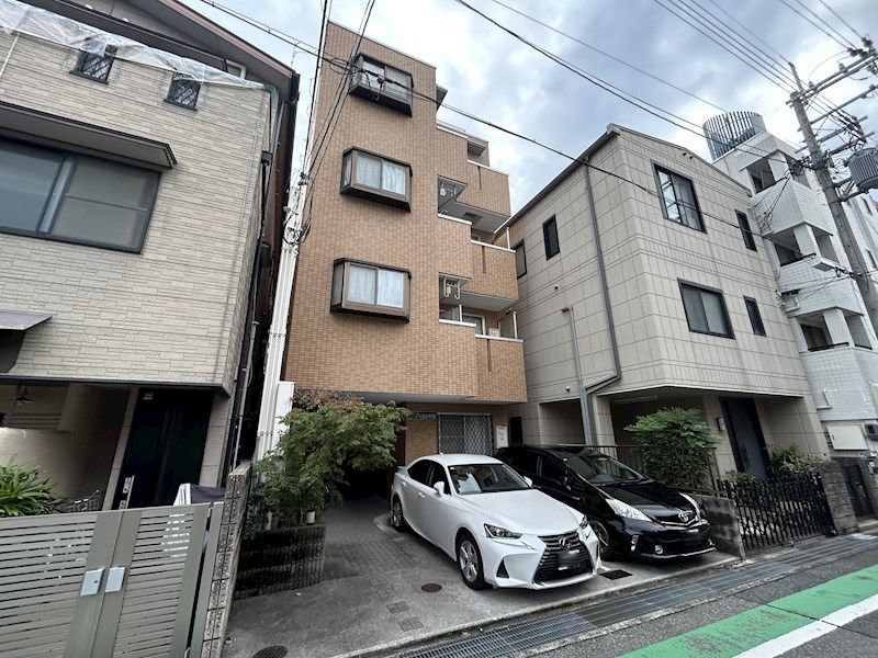 ベッセル甲子園の外観画像